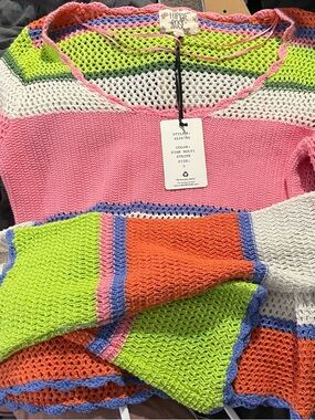 NWT women’s hippie Rose, colorful, crochet top with bell sleeves sz lg